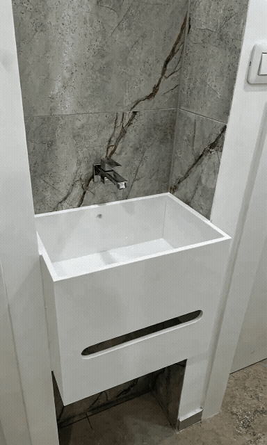 Gen-3 Alpha Turbo 1950710352, Cropped - IMG_6692w, M 5.mp4